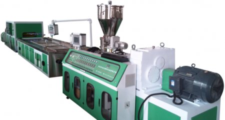 PVC木塑型材擠出生產線 